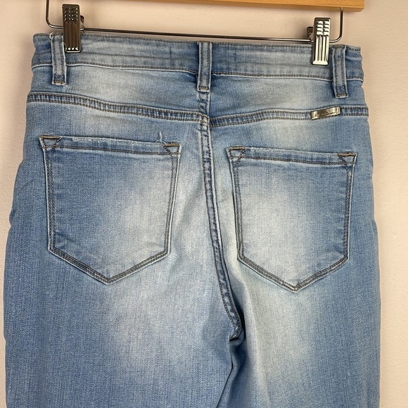 KanCan Jeans Denim SZ 7/27 Light Wash Distressed Stretch Mid Rise - Picture 9 of 12